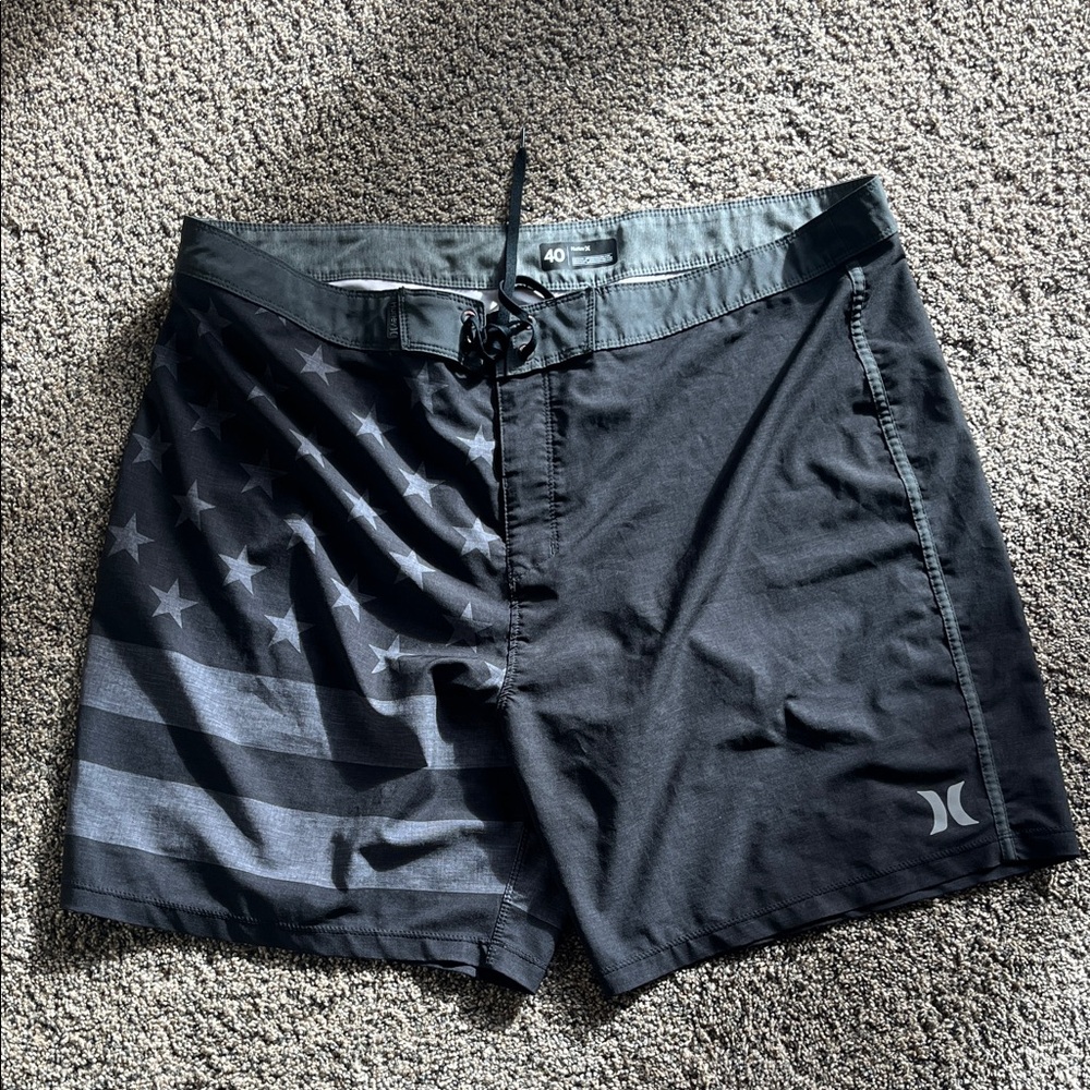 Hurley Men's Black and Gray Swim Board Shorts